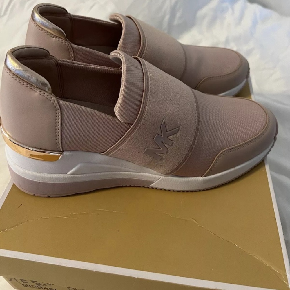 Michael Kors Felix Trainer size 7.5